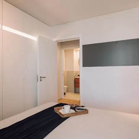 Gias - 2 Bedrooms And Pool In Avenidas Novas