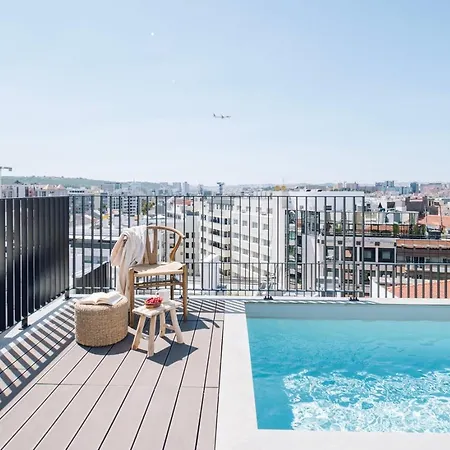 Gias - 2 Bedrooms And Pool In Avenidas Novas *