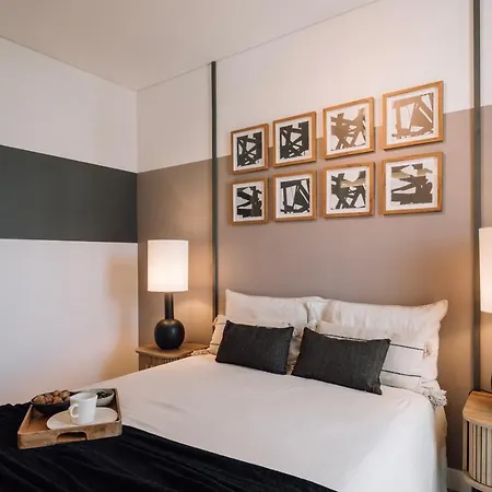 Gias - 2 Bedrooms And Pool In Avenidas Novas Lissabon