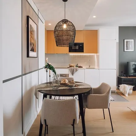 Appartement Gias - 2 Bedrooms And Pool In Avenidas Novas Lissabon
