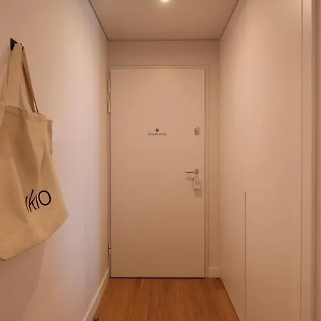 Gias - 2 Bedrooms And Pool In Avenidas Novas Lejlighed