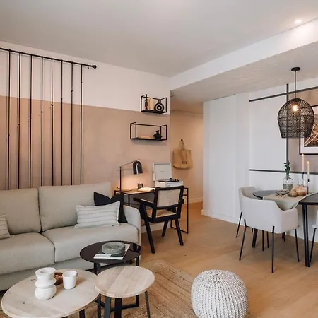 Gias - 2 Bedrooms And Pool In Avenidas Novas