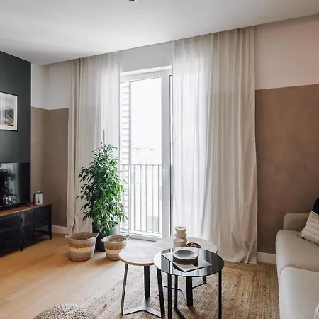 Gias - 2 Bedrooms And Pool In Avenidas Novas Lejlighed